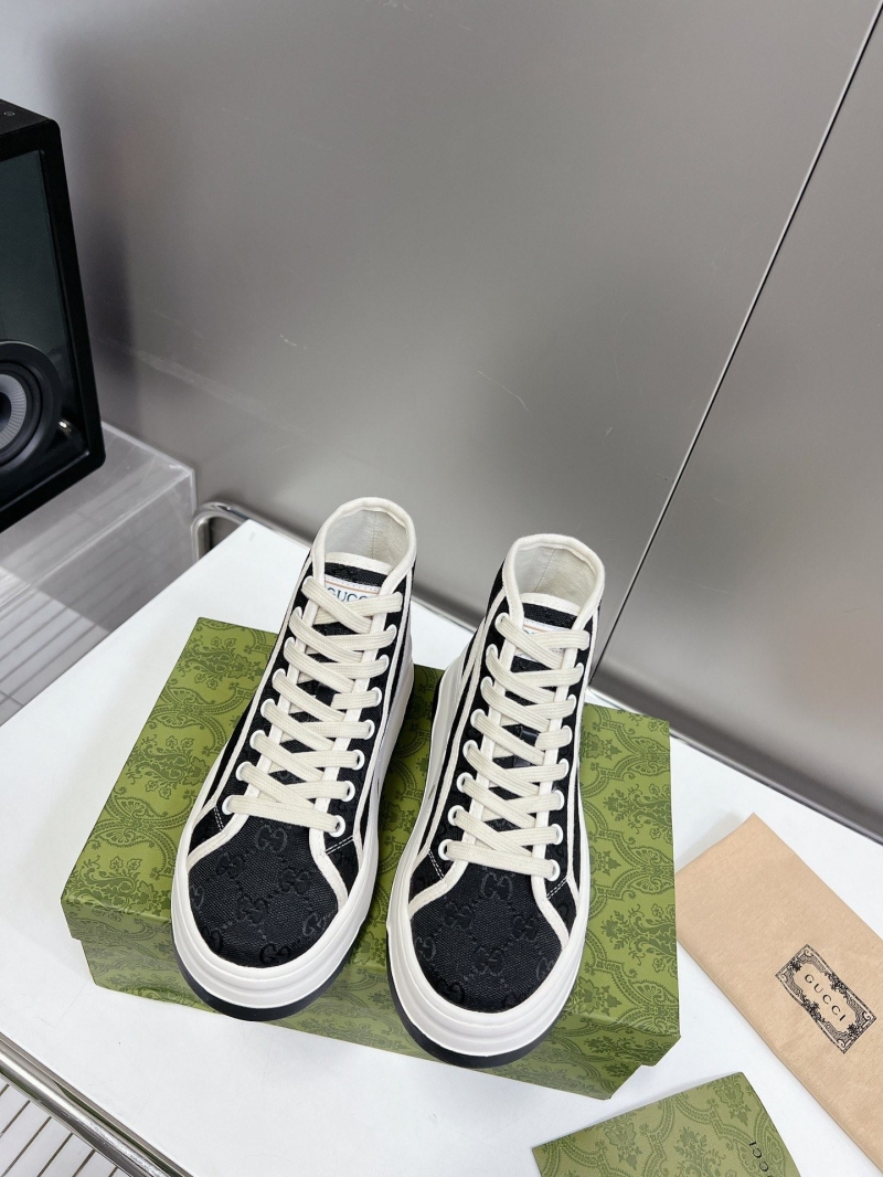 Gucci Casual Shoes